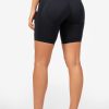 Kategorier FAMME | Elevate Wave Seamless Shorts