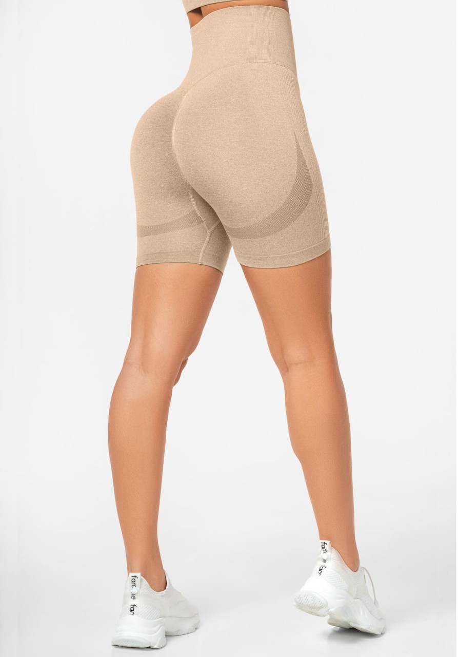 Kategorier FAMME | Peachy Seamless Scrunch Shorts